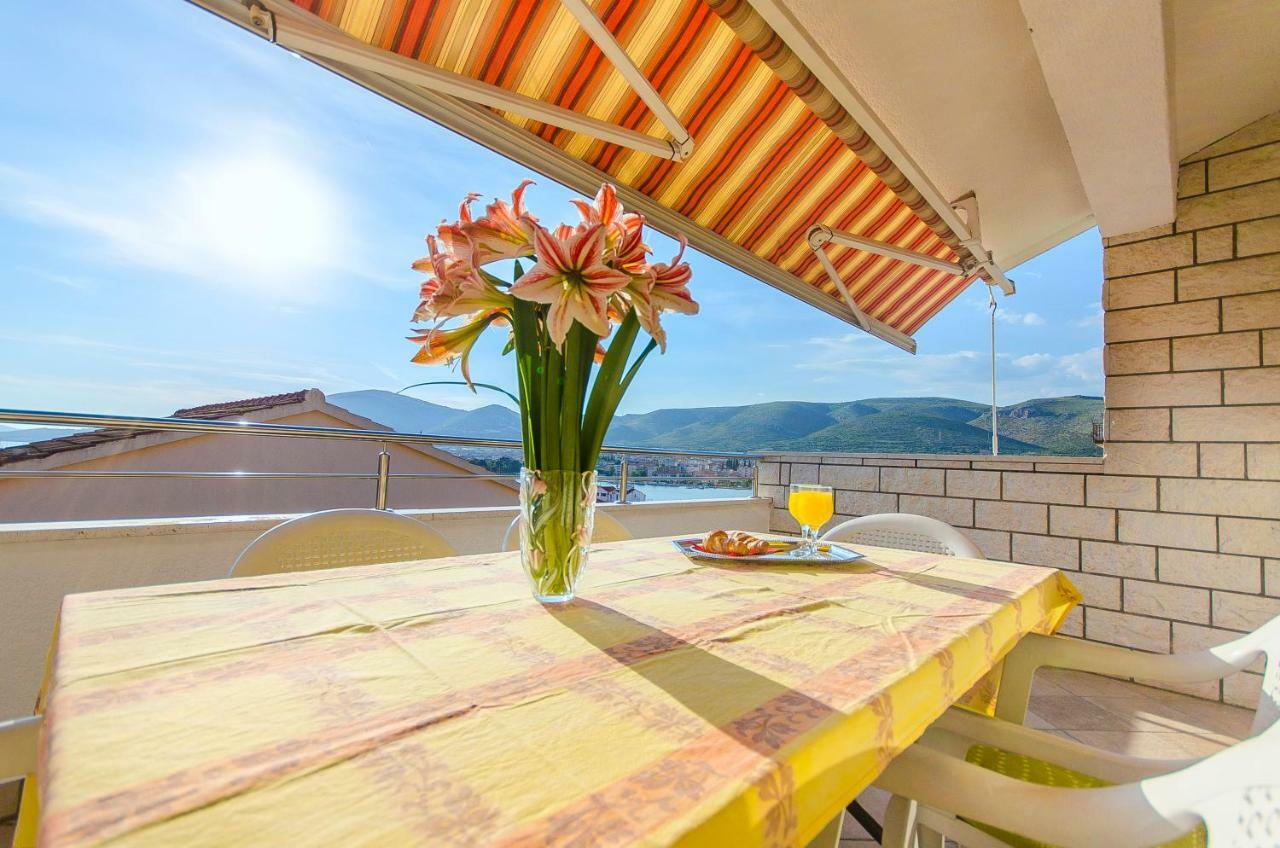Apartment Ive Trogir Exterior photo